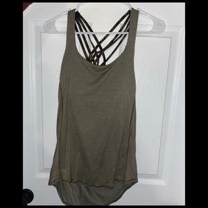 LULULEMON tank top (Women’s)